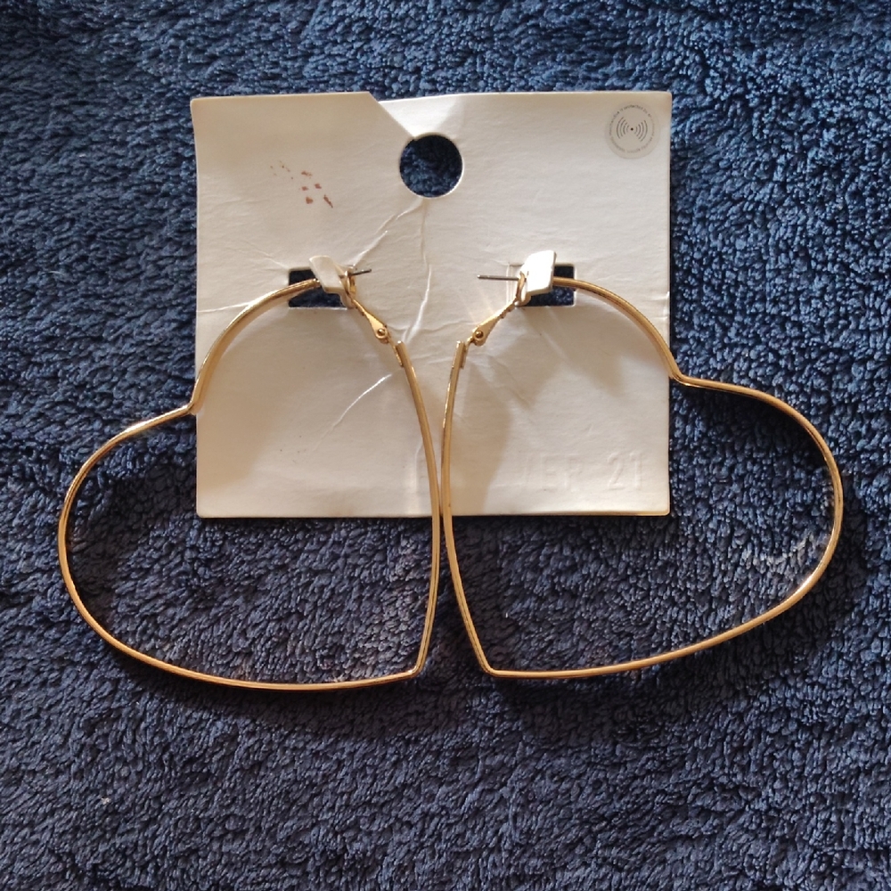 Forever 21 Gold Heart Hoop Earrings